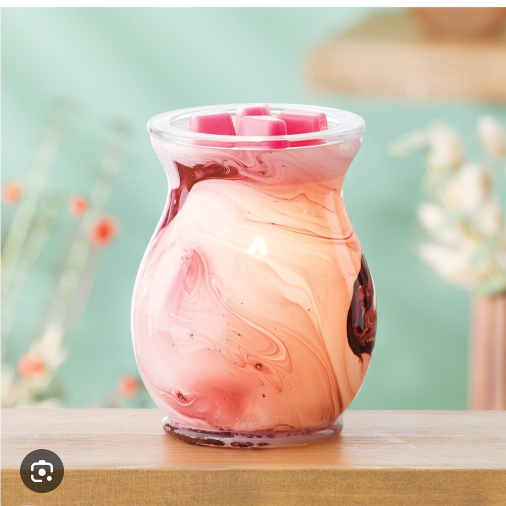 Scentsy Crimson Warmer